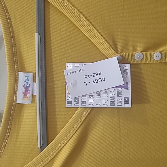 Lularoe Ruby - Picture 2 of 3